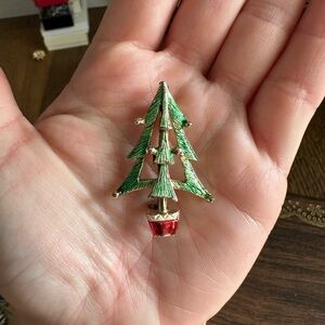 Vintage Christmas Tree Brooch